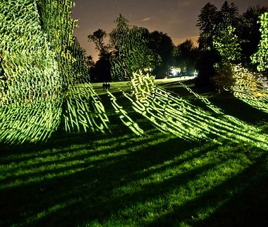 Konzeptidee von Detlef Hartung und Georg Trenz Naturprojektionen im Botanischen Garten Bonn, Referenzbild Lindenhofpark Lindau 2015 © Hartung & Trenz